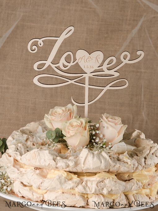 TORTENDEKORATION  
 RUSTIKAL  
 Hochzeitstorte Spitze, aus Holz