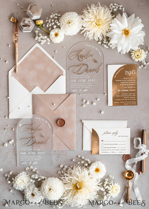HOCHZEITS EINLADUNGEN Gold / Roségold / Silber / Glitzer Arch Golden Acryl-Hochzeitseinladungssuite, Samtbeige Hochzeitseinladungen, Glamour Plexiglas Hochzeitseinladungen