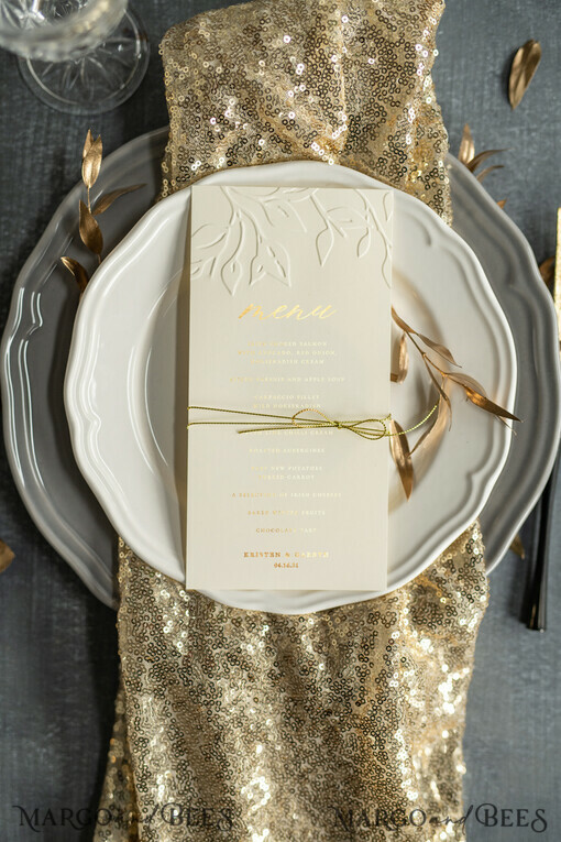 MENÜ & PROGRAMME  
 Glitzer/ Luxus Premium Prägierte Elfenbein-Hochzeitsmenüs, elegante Hochzeitsmenükarten mit floralem Motiv, luxuriöses Hochzeitsmenü mit Goldfolie, Blatt-Hochzeitsmenü mit Goldfolie und goldenem Zwirn.