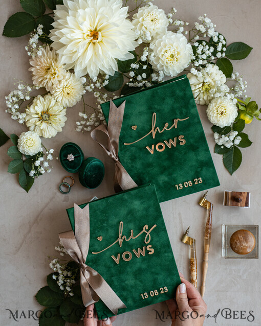 HOCHZEITSVERSPRECHEN  
 Acrylklar Gold Smaragdgrüne Garten Braut und Bräutigam Gelübde Bücher, Grünpflanzen Hochzeitsgelübde Bücher Set aus zwei, Samt smaragdgrüne Garten personalisierte Gelübde Heftchen.