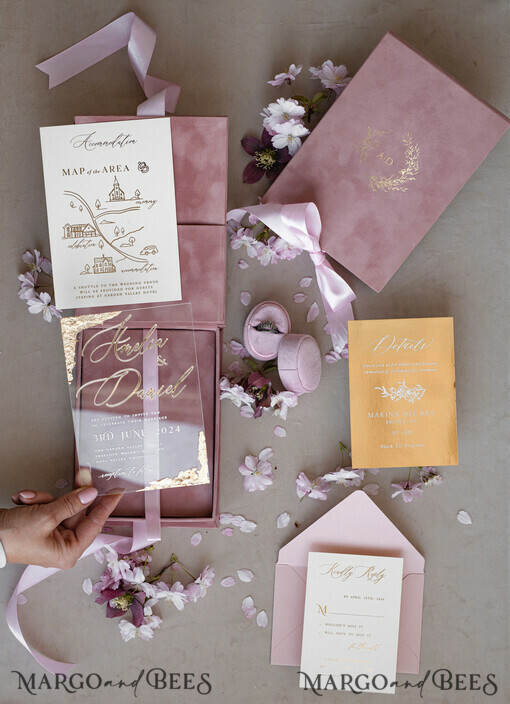 HOCHZEITS EINLADUNGEN Einladungen für VIP/ Boxeinladungen für Eltern Rosafarbene Box-Hochzeitsinvitationen set, 3D goldene Plexi-Hochzeitsinvitation Suite Luxus-Box, elegante Boho-Velours-Hochzeitskarten, maßgeschneiderte goldene Einladungen