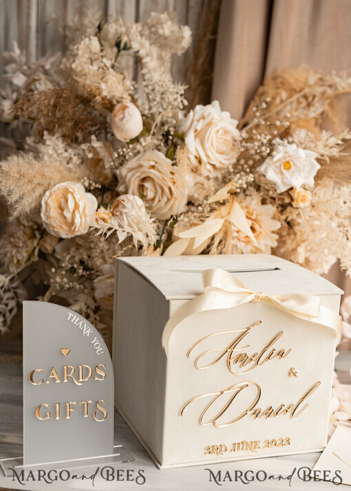KARTONBOXEN  
 Samtkartenboxen Elfenbein Geschenkkartenbox & Karten Geschenke Schild Set, Samt Klassische Hochzeitswunschbrunnen Geldgeschenkkartenbox, Personalisierte Gold Plexi Hochzeitskartenbox, Luxuriöse Kartenbox, Hochzeitskartenbox mit Deckel, Hochzeitsgeldbox