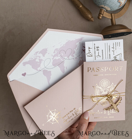 HOCHZEITS EINLADUNGEN Pass zur Liebe / Strandhochzeits-Einladungen Goldene Bluh pinke Pass Hochzeitseinladung, goldene Hochzeitskarten Boarding Pass, Reisepass Hochzeitseinladungen im Ausland, Zielhochzeits-Einladungen, Reisekarten Hochzeitspapeterie. 01/passFGP/z