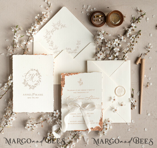 HOCHZEITS EINLADUNGEN Elegante Einladungen Klassische Karten Beeindruckende Hochzeitseinladungen, Luxuriöses Gold-Hochzeitseinladungsset, Elegantes Hochzeitseinladungspaket, Luxuriöse Hochzeitseinladungskarte, Goldene Deckled Edge Papier-Hochzeitseinladungen. 06/splWSgold/z