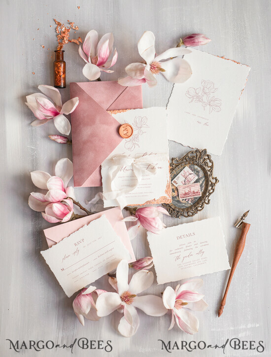 HOCHZEITS EINLADUNGEN Elegante Einladungen Klassische Karten Blush Pink Das Hochzeitseinladungsset, Luxushochzeitseinladungen Samtumschlag, Elegante Hochzeitseinladung Suite, Goldene Deckle-Kante Papierhochzeitseinladungen 01/velrosgold/z