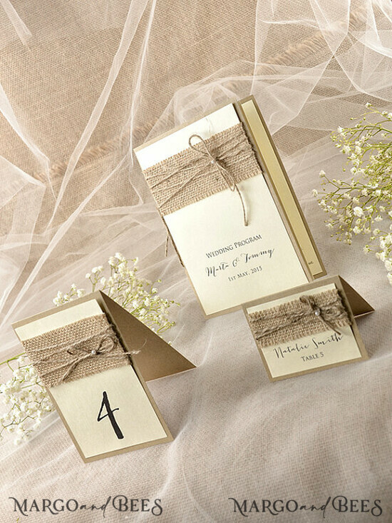 MENÜ & PROGRAMME  
 rustikal Rustikales Hochzeitsprogramm mit Jute, Hochzeitsprogramm im Scheunenstil, ökologisch romantische personalisierte Karten mit Schnur, einfaches rustikales Hochzeitsprogramm, elegantes Holzheft Ecru Hochzeitskarten 16/rus3/wp