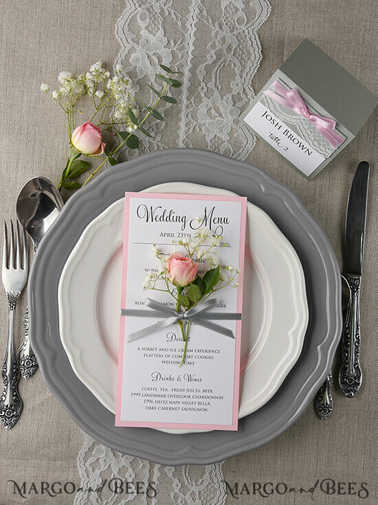 MENÜ & PROGRAMME  
 rustikal und Spitze Glamour Blush Pink Hochzeitsmenü, Romantisches Minimalistisches Abendmenü mit Band, Elegantes Einfaches Partytischmenü, Modernes Schickes Weißes und Pinkes Hochzeitsmenükarte 02/ruw/M