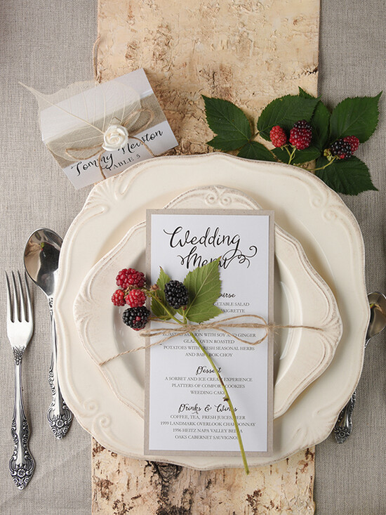 MENÜ & PROGRAMME  
 rustikal und Spitze Rustikales Hochzeitsmenü mit Jute-Schnur, Hochzeitsdinner-Menü für die Scheune, öko-romantische personalisierte Karten, Kraft-Hochzeitsmenü, einfaches rustikales Hochzeitsmenü, elegante ecrufarbene Hochzeitsmenü-Karten. 16/rus/M
