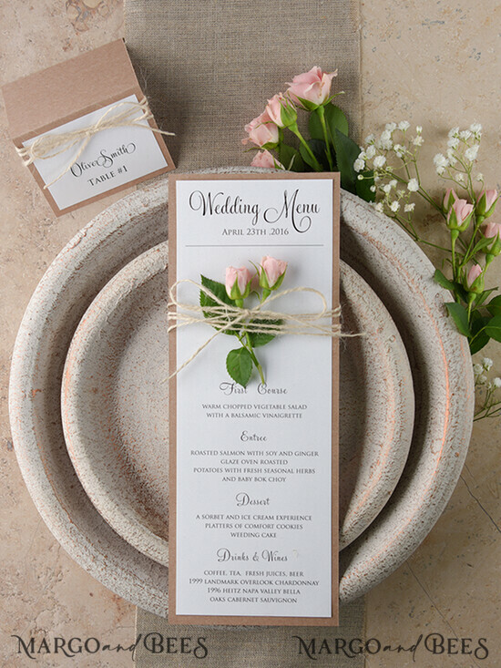 MENÜ & PROGRAMME  
 rustikal und Spitze Einfaches rustikales Glam-Hochzeitsmenü, maßgeschneiderte Vintage-Hochzeitsmenü-Karten, elegante handgefertigte Hochzeitsmenüs mit Zwirn, einzigartige individuelle minimalistische Hochzeitsmenü-Karten 27/rus/M