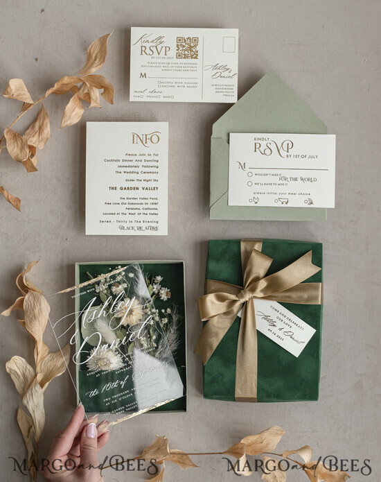HOCHZEITS EINLADUNGEN Einladungen für VIP/ Boxeinladungen für Eltern Natürliche getrocknete Blumen Hochzeitskarten in Samtbox, Plexi Glamour Boxierte Hochzeits Einladung Suite Luxus, romantische Samt Hochzeitskarten, maßgeschneiderte goldene Einladungen. 01/Vdflower/box