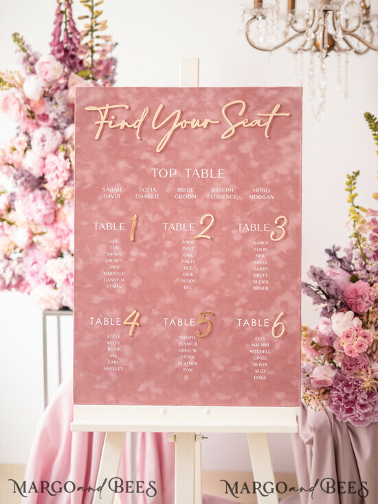 TISCHPLÄNE UND WILLKOMMENSCHILDER FÜR HOCHZEITEN Plexi Gold / Samt Blush-pink Samt und Gold Modernes Samt-Sitzplan, 3D Elegantes Finde deinen Platz - Sitzplan, Luxuriöser Hochzeitstischplan, Hochzeitsdekoration mit goldenen Buchstaben - Goldene Empfangsbeschilderung - Individuelles Zeremonieschild 02/velGPx/pl