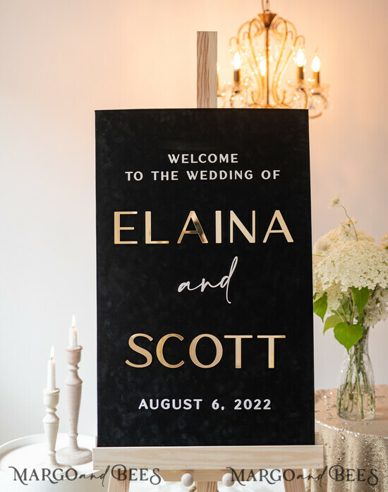 TISCHPLÄNE UND WILLKOMMENSCHILDER FÜR HOCHZEITEN Plexi Gold / Samt Luxus Samt schwarzes Hochzeits-Willkommensschild, goldene Hochzeitsdekoration, personalisiertes Hochzeitsschild, Hochzeitsgeschenk, Willkommens-Hochzeitsboard 23/velGPx/Wwsg