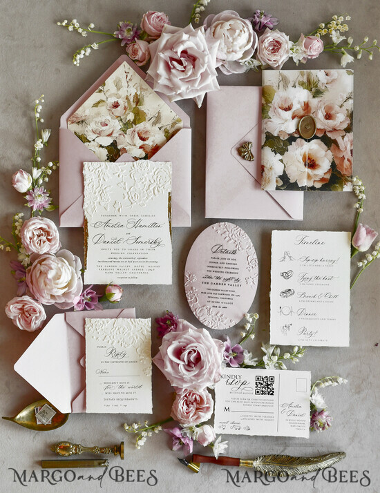HOCHZEITS EINLADUNGEN geprägte Einladungen Rosa Blumenhochzeitskarten – Kunstvolle Einladungen mit geprägten Details, Blumenumschlag-Innenfutter 01/emBkalk/z