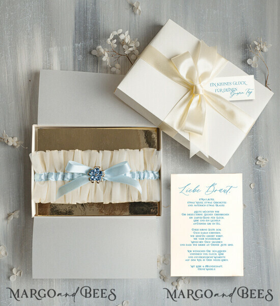 BRAUT Bolero, Kleider, Strumpfband Geschenkidee für die Braut Strumpfband Elegantes Strumpfband für die Braut – Geschenkbox mit „Etwas Blauem“ und Grußkarte 14/tmBecruB/podDE