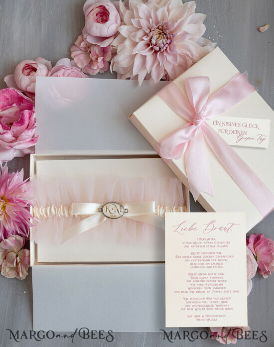 BRAUT Bolero, Kleider, Strumpfband Geschenkidee für die Braut Strumpfband Rosa Tüll-Strumpfband in Geschenkbox – Überraschung vom Junggesellinnenabschied 14/tmBecruR/podDE