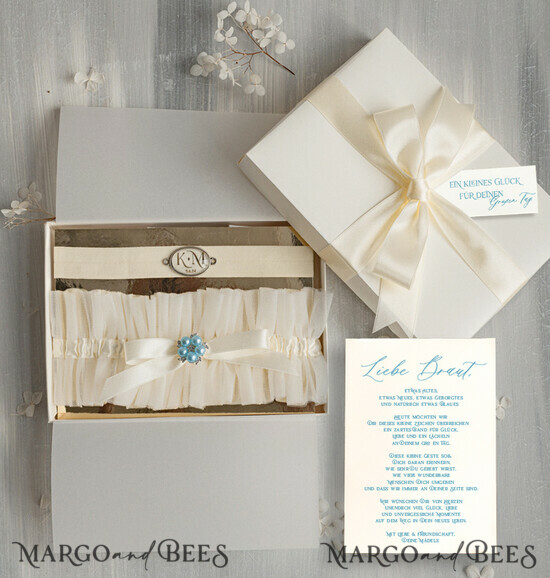 BRAUT Bolero, Kleider, Strumpfband Geschenkidee für die Braut Strumpfband Doppeltes Strumpfband-Set für die Braut – edel & romantisch in Geschenkbox mit Gedicht – perfektes Geschenk zur Hochzeit 31/tmBecruB/podDE