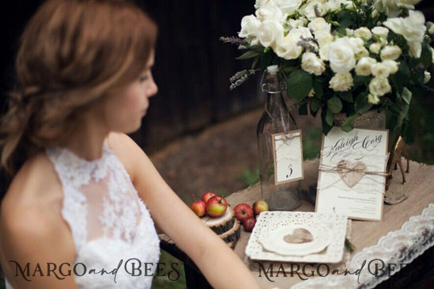 TISCHDEKORATIONSCHILDER   romantisch Rustikale Hochzeits-Tischkarten mit Jute-Schnur, Scheunen-Hochzeit Tischkarten, Handgemachte Eco romantische ecrufarbene personalisierte Karten, Einfache rustikale Spitzen-Hochzeits-Tischdekoration