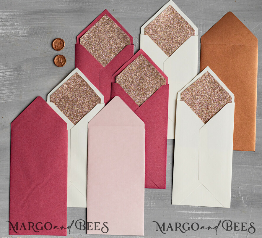 HOCHZEITS EINLADUNGEN Samtene Umschläge Maßgeschneiderte Farben Lange DL-Umschläge für Einladungen mit Glitzerfutter, DL handgefertigte Umschläge mit roségoldenem Futter für Hochzeitskarten.