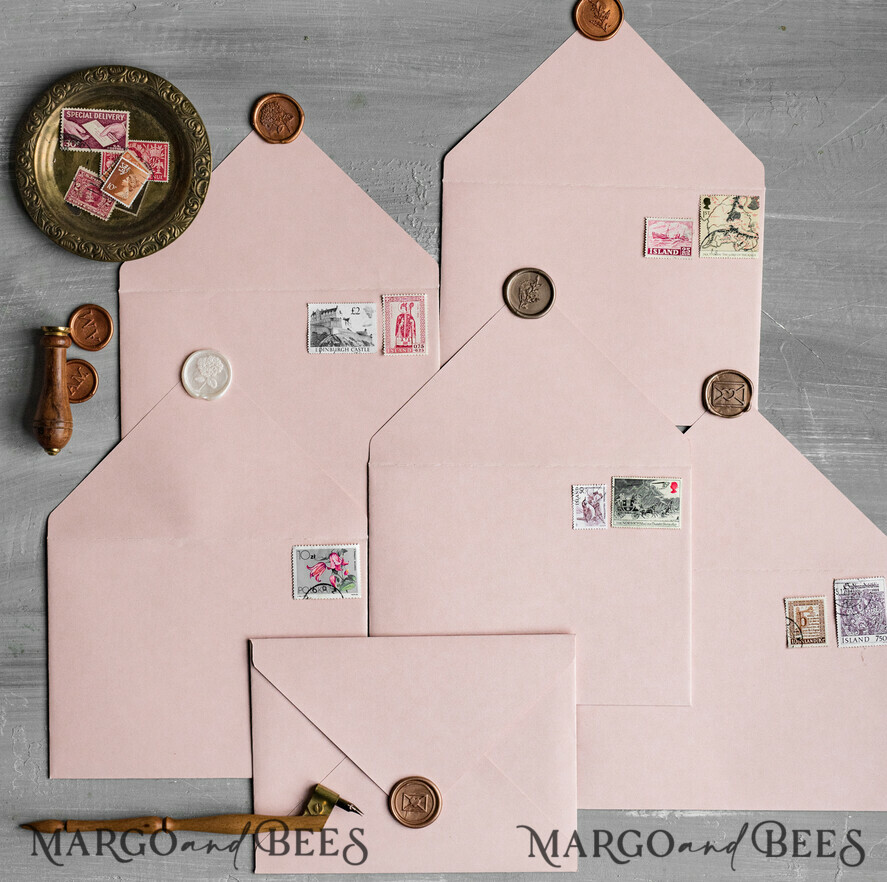 HOCHZEITS EINLADUNGEN Samtene Umschläge Rosa handgemachte Umschläge mit Innenfutter für Einladungen, handgemachte Bastelumschläge für Hochzeitseinladungen.