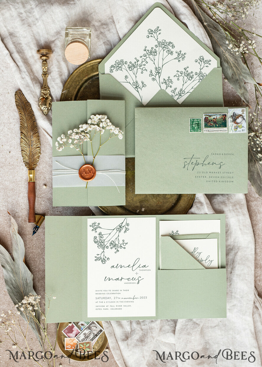 HOCHZEITS EINLADUNGEN rustikal / Landhausstil / Shabby Chic Salbeigrüne Hochzeits-Einladungskarte Set Natürliche Baby-Atemblumen Hochzeits-Einladungen Suite Moderne Boho-Hochzeitskarten Gartenhochzeit