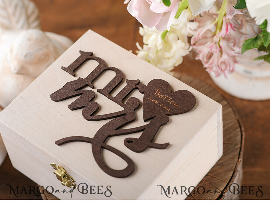 RINGTRÄGERBOXEN & KISSEN Epoxidharz Trauringe Box Personalisierte Ringbox für Hochzeitsringe, Holzringbox für Hochzeiten • rustikale Ringbox für Hochzeitsringe • echte Blumen in Harz Luxus-Ringbox