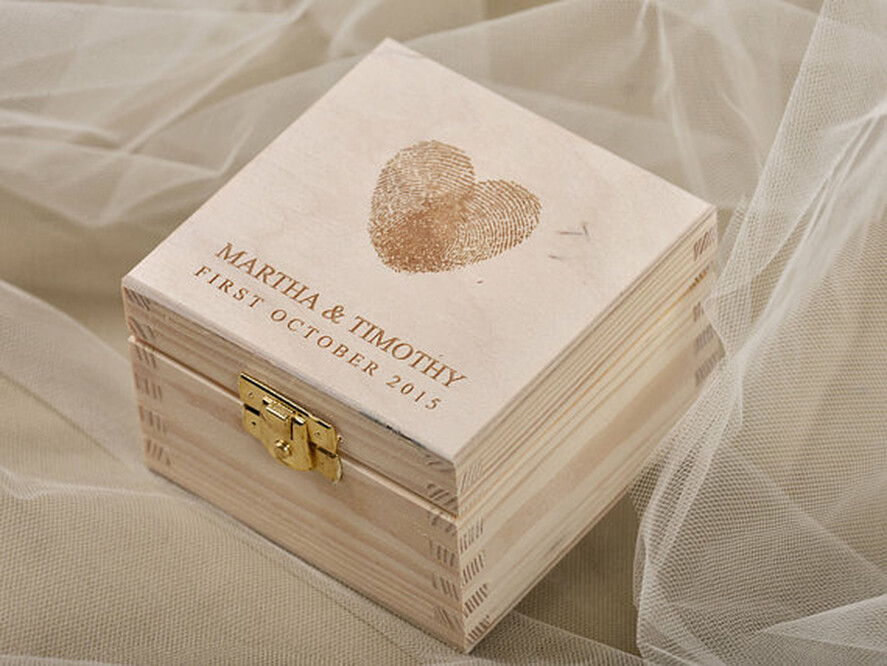 RINGTRÄGERBOXEN & KISSEN Epoxidharz Trauringe Box Personalisierte Hochzeitsringbox für 2 oder 3 Ringe, Holzhochzeitsringbox • rustikale Ringträgerbox • echte Blumen in Harz Luxus-Ringbox