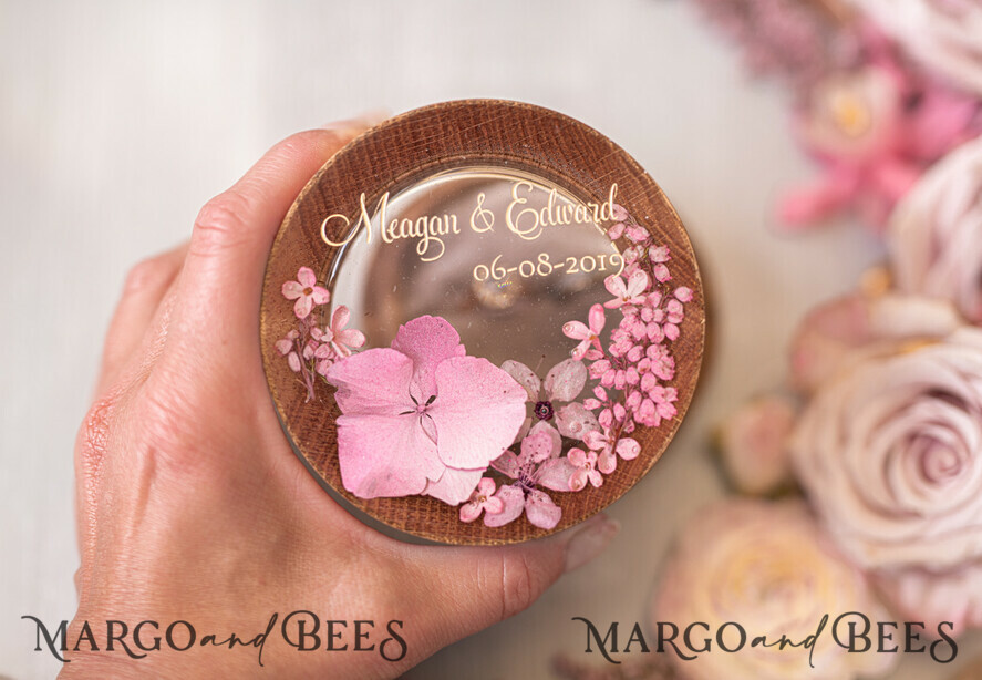 RINGTRÄGERBOXEN & KISSEN Epoxidharz Trauringe Box Personalisierte Hochzeitsbox für ihn und sie, gravierte Hochzeitsringbox • personalisierte rustikale Ringbox • echte Blumen in Epoxidharz Luxus-Ringbox