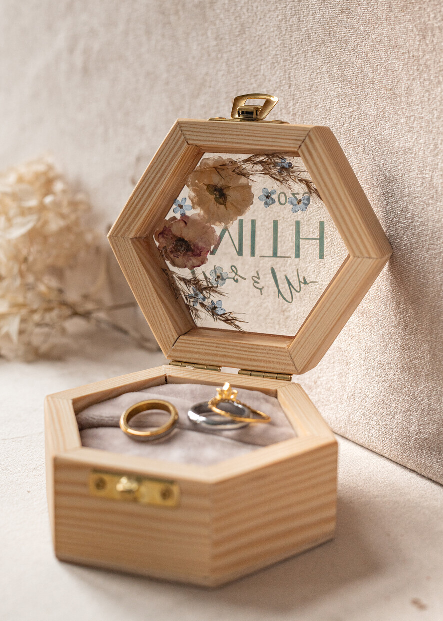 RINGTRÄGERBOXEN & KISSEN Epoxidharz Trauringe Box Hexagon Epoxidharz- und Holzhochzeitsringbox für die Zeremonie, Boho Epoxidhochzeitsringboxen für ihn und sie, transparente Epoxid-Doppelringbox für die Hochzeit, Holzharzblumen Heiratsantrag Ringbox.