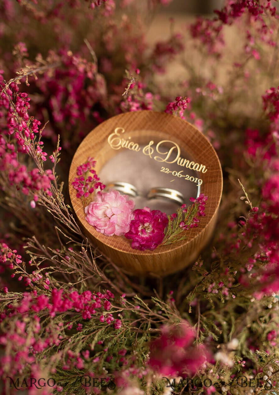 RINGTRÄGERBOXEN & KISSEN Epoxidharz Trauringe Box Personalisierte Hochzeitsringbox für 2 oder 3 Ringe, Holzringbox • rustikale Ringträgerbox • echte Blumen in Harz Luxusringbox