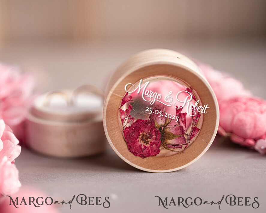 RINGTRÄGERBOXEN & KISSEN Epoxidharz Trauringe Box Luxus Harz Hochzeitsringbox, minimalistische gravierte echte Blumenringbox, personalisierte Epoxibox mit nackt Samt, rustikale maßgeschneiderte Ringbox Nikola drugie.