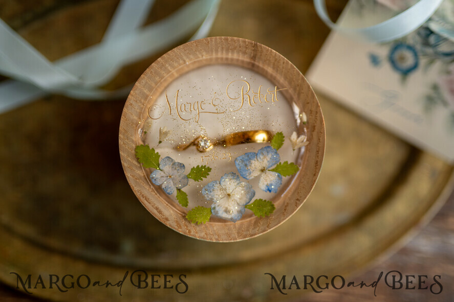 RINGTRÄGERBOXEN & KISSEN Epoxidharz Trauringe Box Personalisierte Ringbox für 2 oder 3 Ringe, Holzringbox • rustikale Ringbox • echte Blumen in Harz Luxus-Ringbox