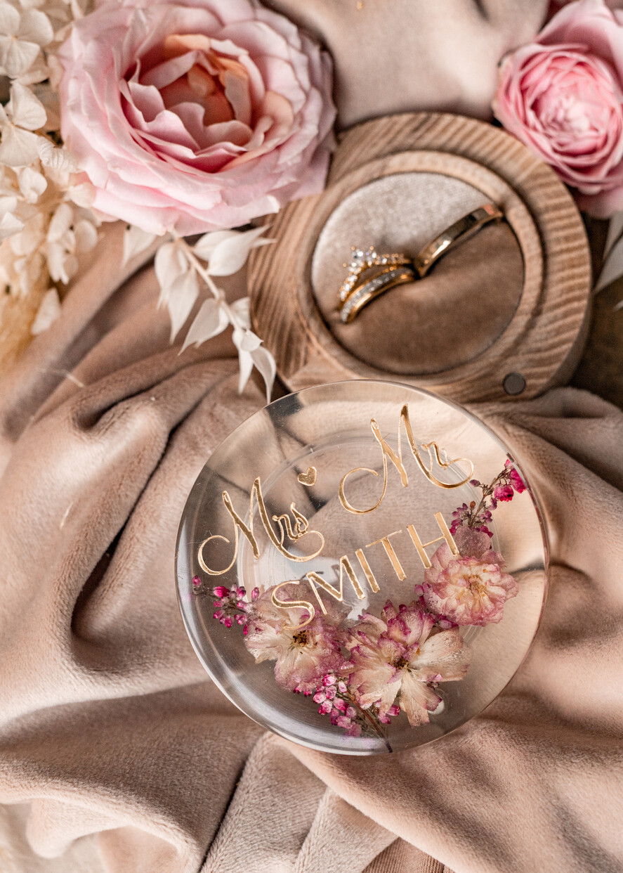 RINGTRÄGERBOXEN & KISSEN Epoxidharz Trauringe Box Epoxidharz und Holz Hochzeitsringbox für die Zeremonie, Boho Epoxid Hochzeitsringboxen für ihn und sie, transparente Epoxid Doppelringbox für die Hochzeit, Holzharz Blumen Heiratsantragsringbox.