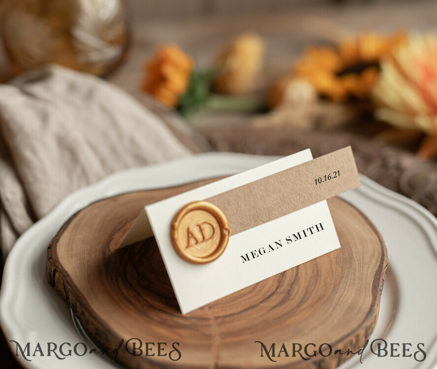PLATZKARTEN / TISCHKARTEN  
 Rustikale Eco-Hochzeitsplatzkarten Rustikale Ecru Hochzeitsplatzkarten, Eco Braunes Papier mit Wachssiegel, Minimalistische Hochzeitsnamensschilder, Rustikale Hochzeitsstationery, Rustikale Platzkarten, Editierbarer Text