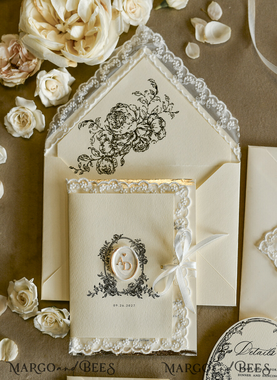HOCHZEITS EINLADUNGEN vintage Spitze / rustikale Spitze Personalisierte Goldene Hochzeits-Einladungen Vintage Spitze Einladungen Elfenbein