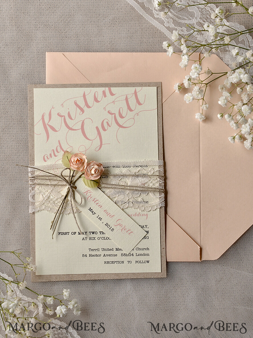 HOCHZEITS EINLADUNGEN vintage Spitze / rustikale Spitze Pfirsich Rustikale Hochzeitskarten mit echtem Spitzen-Mindestinvitation perfekt für eine Sommer-Landhochzeit