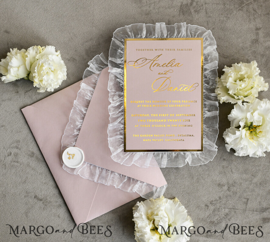 HOCHZEITS EINLADUNGEN vintage Spitze / rustikale Spitze Personalisierte Goldene Hochzeitseinladungen Vintage Spitzeneinladungen Elfenbein