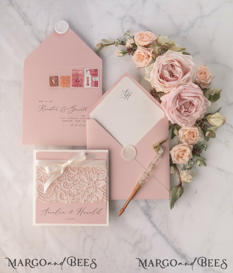 HOCHZEITS EINLADUNGEN vintage Spitze / rustikale Spitze Elegante Hochzeitskarten Vintage-Spitze personalisierte Einladung Elfenbein-Schüssel und dämmerndes Rosenpink