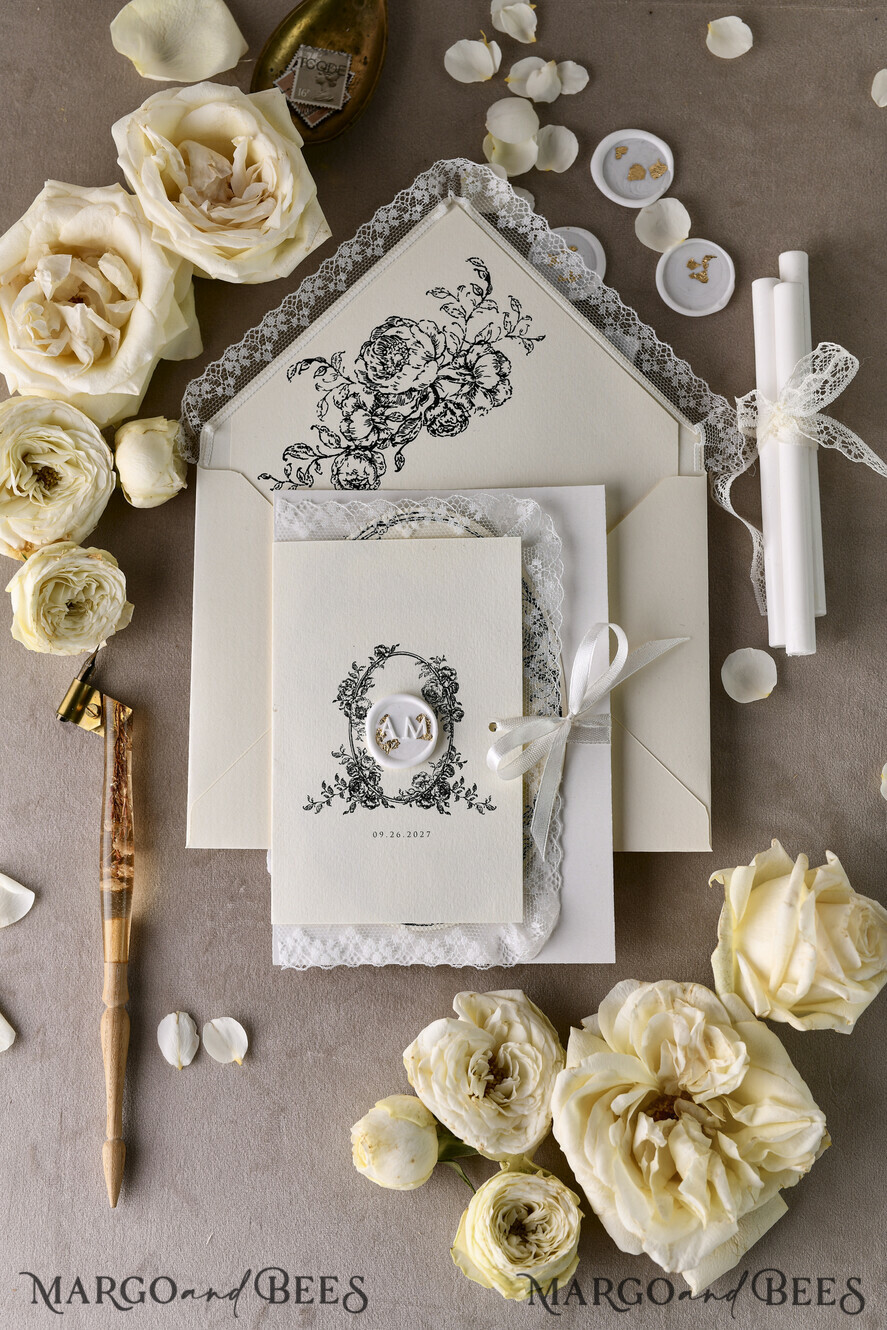 HOCHZEITS EINLADUNGEN vintage Spitze / rustikale Spitze Personalisierte Goldene Hochzeitseinladungen Vintage Spitze Einladungen Elfenbein