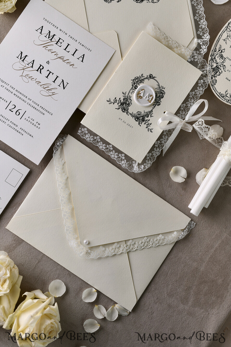 HOCHZEITS EINLADUNGEN vintage Spitze / rustikale Spitze Personalisierte Goldene Hochzeitseinladungen Vintage Spitze Einladungen Elfenbein