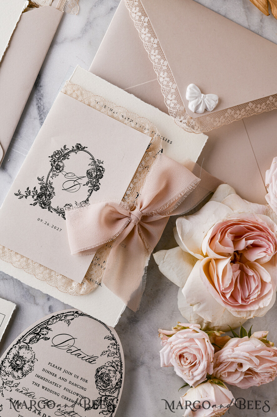 HOCHZEITS EINLADUNGEN vintage Spitze / rustikale Spitze Personalisierte Goldene Hochzeitseinladungen Vintage Spitze Einladungen Beige