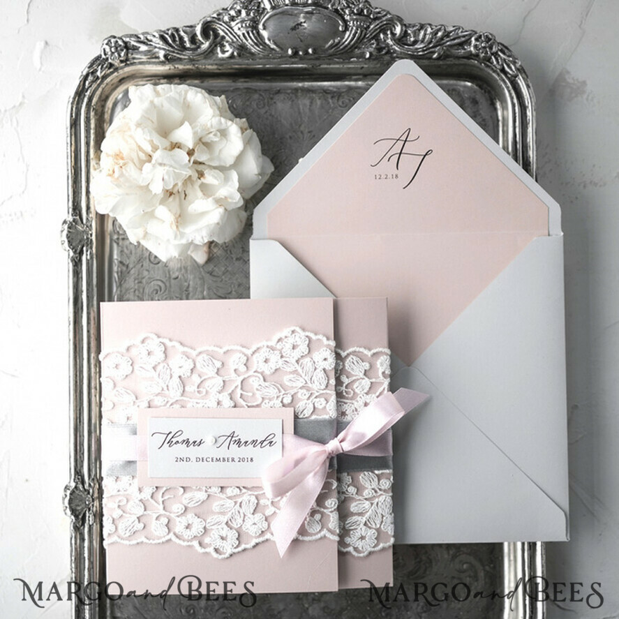 HOCHZEITS EINLADUNGEN vintage Spitze / rustikale Spitze Vintage Spitze Erschwingliche Hochzeitskarten Elegante Einladungen Grau und Blush Pink