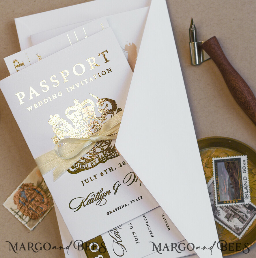 HOCHZEITS EINLADUNGEN Pass zur Liebe / Strandhochzeits-Einladungen Weißgoldene Reisepass-Hochzeitskarte, goldene Flugzeug-Hochzeitskarten Boarding Pass, Reise-Reisepass-Hochzeitskarten im Ausland, Hochzeitskarten für Zielorte, Reise-Karten-Hochzeitsstationery