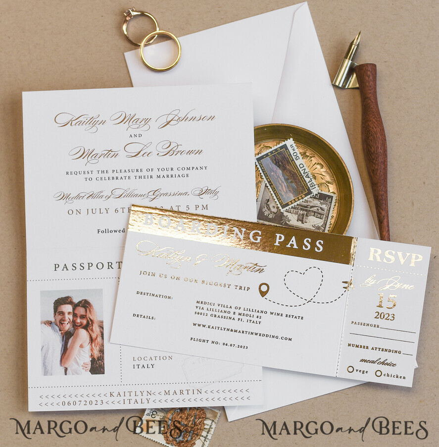 HOCHZEITS EINLADUNGEN Pass zur Liebe / Strandhochzeits-Einladungen Weißgoldene Reisepass-Hochzeitskarte, goldene Flugzeug-Hochzeitskarten Boarding Pass, Reise-Reisepass-Hochzeitskarten im Ausland, Hochzeitskarten für Zielorte, Reise-Karten-Hochzeitsstationery