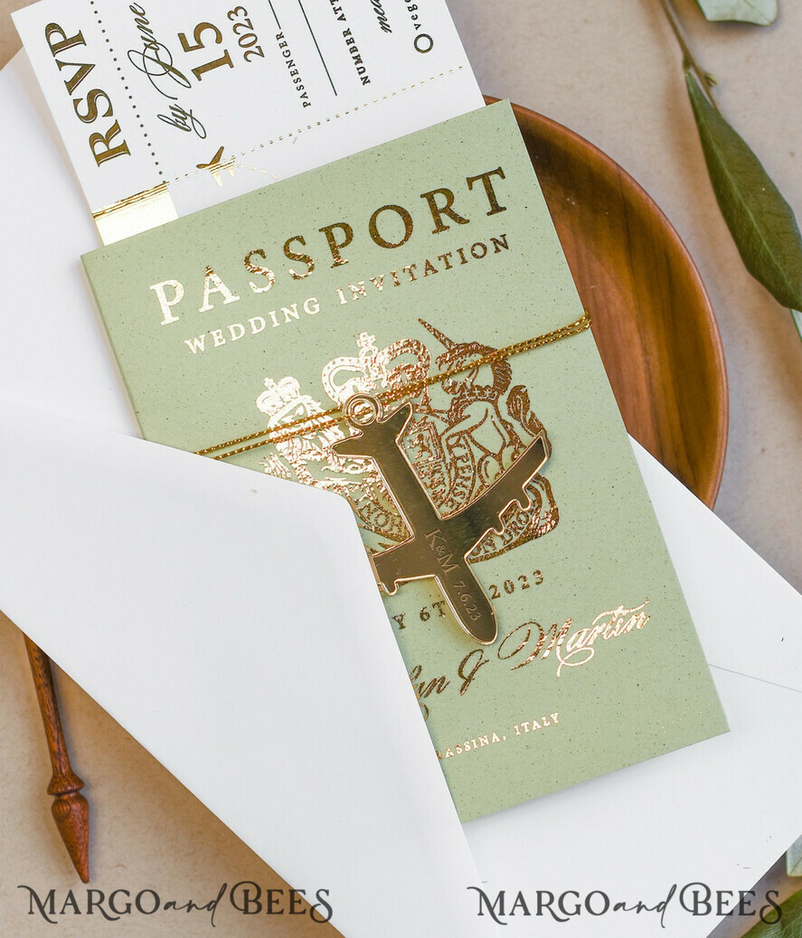 HOCHZEITS EINLADUNGEN Pass zur Liebe / Strandhochzeits-Einladungen Salbeigrün Toskana Reisepass Hochzeits Einladung, Goldene Flugzeug Hochzeitskarten Boarding Pass, Griechenland Reisepass Hochzeits Einladungen im Ausland, Hochzeits Einladungen für Zielorte, Reisekarten Hochzeitsstationery