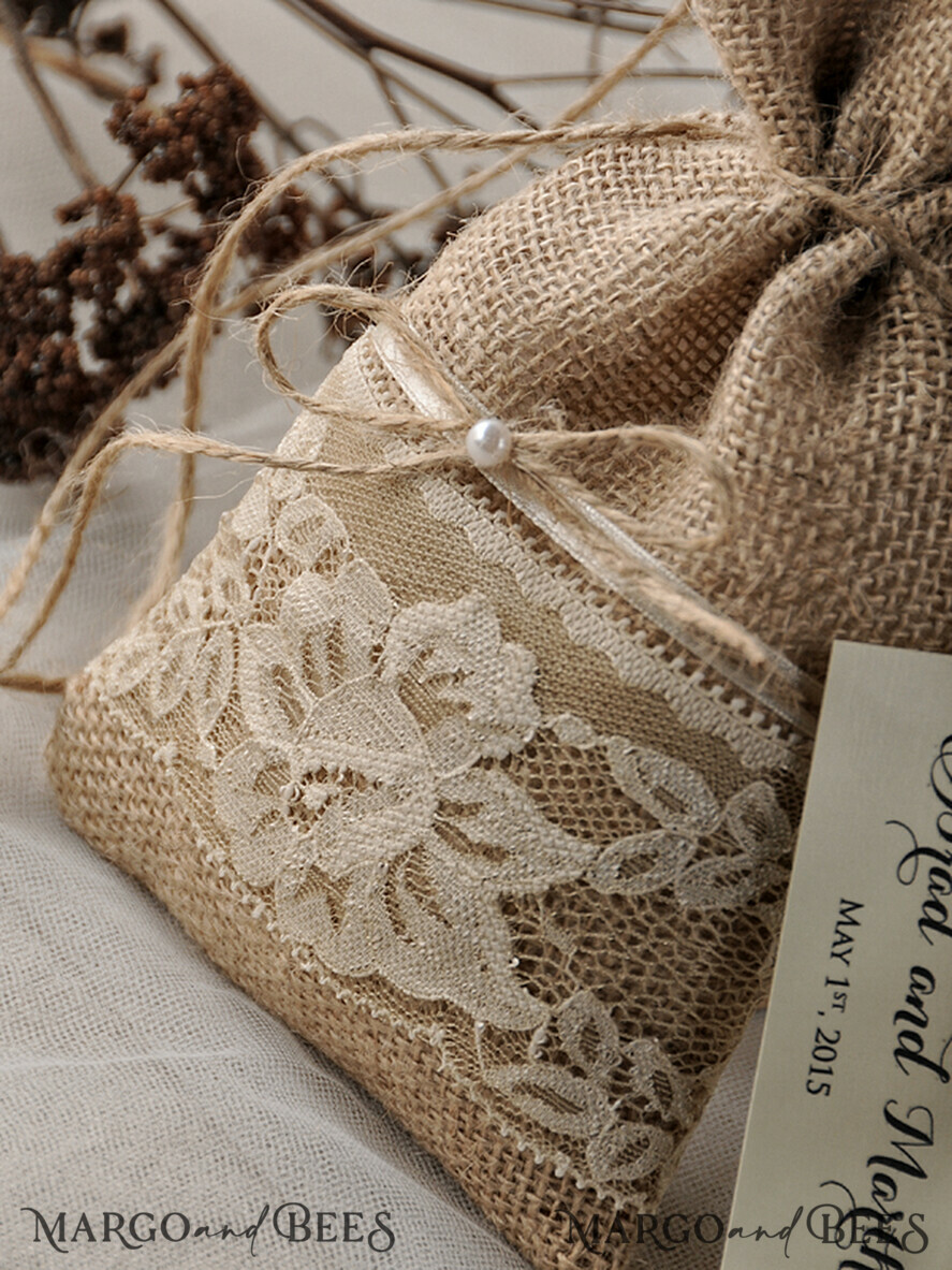 HOCHZEITSGESCHENKE Rustikale Jutesäckchen als Geschenke Hochzeitsgeschenke Ideen, Rustikale Jute-Geschenktüten