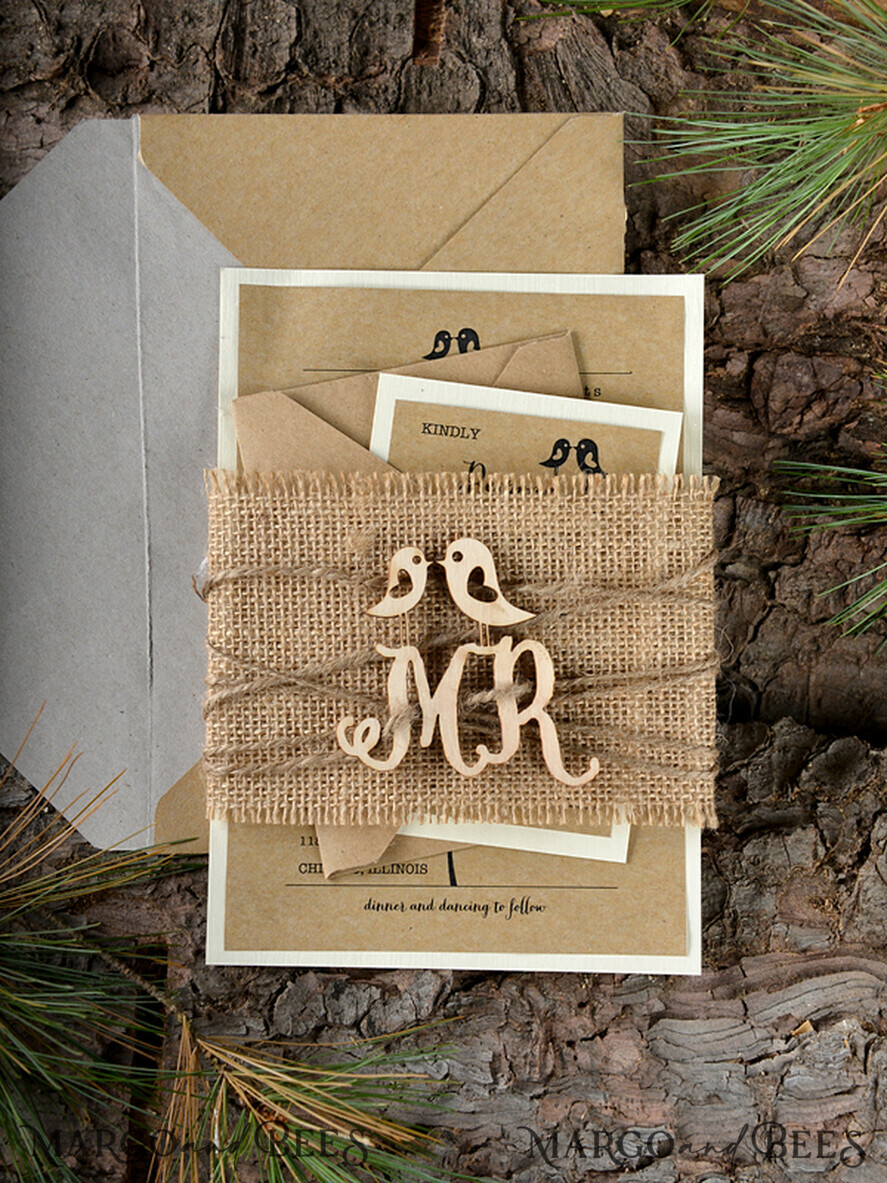 HOCHZEITS EINLADUNGEN Wald / Berge / Waldlandschaft Thema rustikale Holzbriefpapier