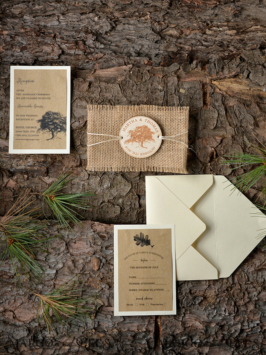 HOCHZEITS EINLADUNGEN Wald / Berge / Waldlandschaft Thema rustikale Holzbriefpapier