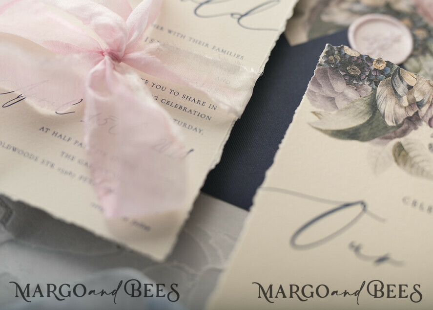 HOCHZEITS EINLADUNGEN Elegante Einladungen Klassische Karten Vintage Blumenhochzeitseinladungen, minimalistische rosa Hochzeitseinladungen, zarte königsblaue Hochzeitskarten mit handgefärbtem Band, handgemachte Hochzeitspapeterie.