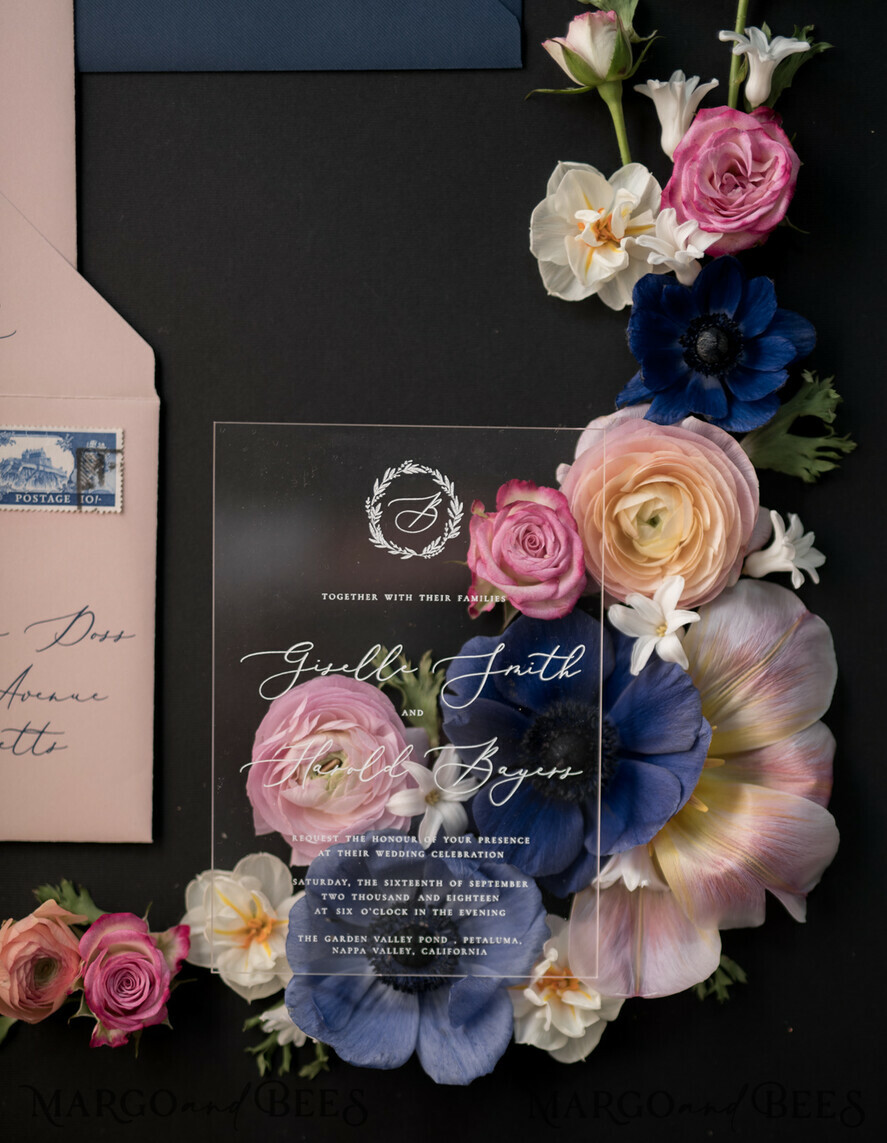 HOCHZEITS EINLADUNGEN Elegante Einladungen Klassische Karten Luxus Acryl Plexi Hochzeitseinladungen, romantische Blush-Pink Hochzeitseinladungen mit Vellum-Umschlag, elegante königsblaue Hochzeitskarten, maßgeschneiderte florale Hochzeitseinladungssuite.
