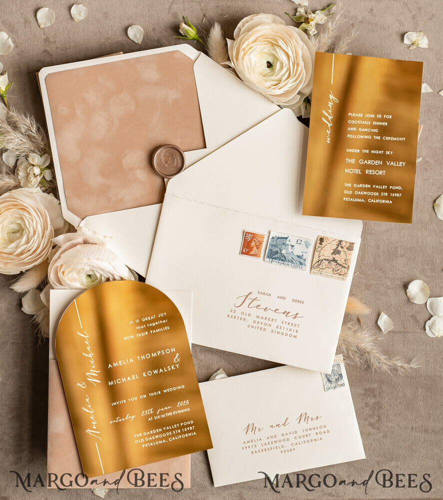 HOCHZEITS EINLADUNGEN Gold / Roségold / Silber / Glitzer Luxuriöse Arch Gold Acryl Hochzeitsinvitation Suite, Velvet Pocket beige Hochzeitskarten, Glamour Hochzeitskarten
